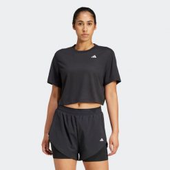 Koszulka fitness damska ADIDAS krótki rękaw. Koszulki sportowe damskie Adidas, xs, bez wzorów, z materiału, bez kołnierzyka, bez ramiączek, na fitness i siłownię. Za 139.99 zł.