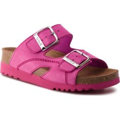 Klapki SCHOLL - Moldava Wedge Ad F25081 2172 360 Total Fuchsia. Czerwone klapki damskie Scholl, z aplikacjami, z nubiku, bez obcasa, bez zapięcia. W wyprzedaży za 239.00 zł.
