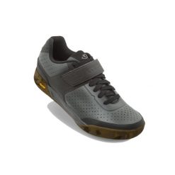 Buty Giro Chamber Ii. Czarne buty sportowe męskie GIRO, bez zapięcia, rowerowe. W wyprzedaży za 594.35 zł.