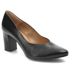 Czółenka damskie Clasicco, cholewka z gładkiej skóry naturalnej z klasycznym wycięciem i noskiem w szpic stabilny obcas o prostym kształcie, czarne,. Czarne czółenka damskie Clasicco, bez wzorów, ze skóry, eleganckie, bez obcasa, na obcasie, bez zapięcia. Za 269.00 zł.