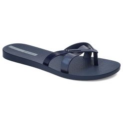 Granatowe Japonki Ipanema Modne Obuwie Damskie. Niebieskie klapki damskie Ipanema, bez wzorów, z materiału, bez obcasa, bez zapięcia. Za 69.99 zł.