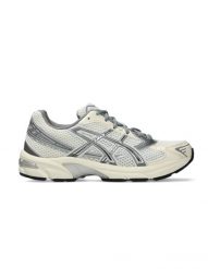 Buty do biegania damskie Asics 116 Gel 1130. Białe obuwie sportowe damskie Asics, bez wzorów, z materiału, do biegania. Za 399.99 zł.