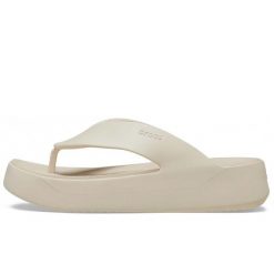 Klapki Crocs Getaway Platform Flip W Damskie. Białe klapki damskie Crocs, bez wzorów, z materiału, bez obcasa, na koturnie. Za 199.99 zł.