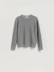 Sweter z bawełną - szary. Szare swetry przez głowę męskie Reserved, l, bez wzorów, z bawełny, bez kołnierzyka. Za 119.99 zł.