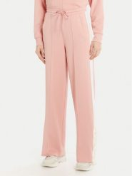 Guess Spodnie dresowe V5RB00 KCO72 Różowy Regular Fit. Czerwone spodnie dresowe damskie Guess, s, z aplikacjami, z dresówki. Za 209.99 zł.