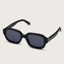 Okulary Kapten & Son Biarritz Czarne. Czarne okulary przeciwsłoneczne męskie KAPTEN & SON. Za 507.56 zł.
