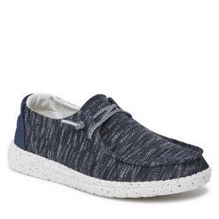 Półbuty Hey Dude. Niebieskie półbuty damskie Hey dude, bez wzorów, bez obcasa, na płaskiej podeszwie, bez zapięcia. Za 209.99 zł.