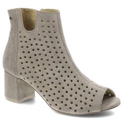 Beżowe Botki Maciejka Wygodne Skórzane Buty Damskie. Brązowe kozaki damskie Maciejka, ze skóry, bez obcasa. Za 309.00 zł.