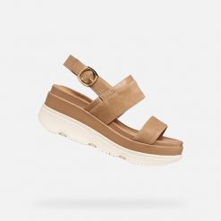 Sandały GEOX D GARDENIA Brązowy. Brązowe sandały damskie Geox, bez wzorów, ze skóry, bez obcasa, bez zapięcia. Za 352.99 zł.