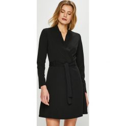 Jacqueline de Yong - Sukienka. Sukienki damskie marki Jacqueline de Yong. Za 119.90 zł.