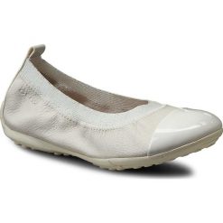 Baleriny GEOX - J Piuma Ball B J62B0B 000SK C1000 M Biały. Baleriny damskie marki Geox. W wyprzedaży za 189.00 zł.