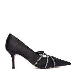 Szpilki JENNY. Czarne szpilki damskie Jenny, bez wzorów, bez obcasa, bez zapięcia. Za 139.99 zł.