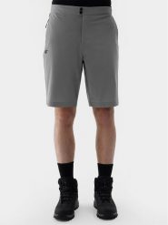 4F Szorty materiałowe 4FWSS24TFSHM425 Szary Regular Fit. Szare krótkie spodenki sportowe męskie 4f, m, bez wzorów, z materiału, trekkingowe. Za 169.99 zł.