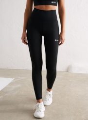 Damskie legginsy z wysokim stanem, squat proof, z tylną kieszenią Core czarne. Czarne legginsy damskie Aim'n, s, bez wzorów, z elastanu. Za 296.00 zł.