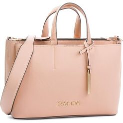 Torebka CALVIN KLEIN - Step Up Medium Tote K60K604291 628. Torebki do ręki damskie marki bonprix. W wyprzedaży za 559.00 zł.