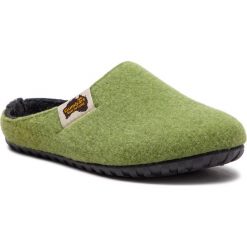 Kapcie GUMBIES - Outback Moss/Charcoal. Zielone kapcie damskie Gumbies, z materiału. Za 129.95 zł.