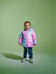 NAME IT Kurtka zimowa 13218464 Kolorowy Regular Fit. Buty zimowe dziewczęce Name it, bez wzorów, z syntetyku, bez zapięcia. Za 259.99 zł.