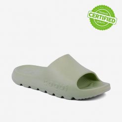 Klapki damskie Coqui. Czarne klapki damskie Coqui, bez wzorów, bez obcasa. Za 140.99 zł.