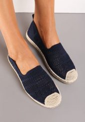 Granatowe Ażurowe Espadryle Ozdobione Plecionką na Podeszwie i Nosku Tarniesa. Niebieskie espadryle damskie Renee, z aplikacjami, bez obcasa, na płaskiej podeszwie, bez zapięcia. Za 39.99 zł.