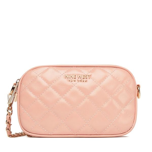 Torebka Nine West. Czerwone listonoszki damskie Nine West, bez wzorów, bez dodatków. Za 149.99 zł.