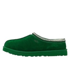 Buty do chodzenia dla dorosłych UGG Tasman Monstera. Zielone klapki damskie UGG, bez wzorów, bez obcasa. Za 1,286.12 zł.