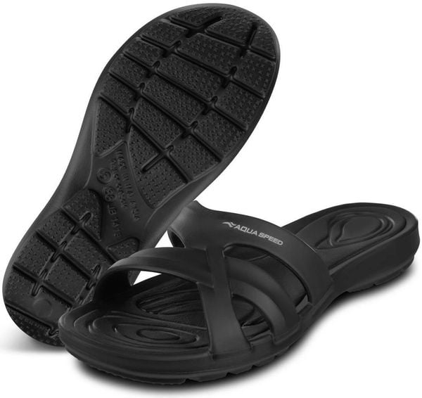 Klapki basenowe damskie Aqua Speed Panama. Czarne klapki damskie Aqua-Speed, bez wzorów, z materiału, bez obcasa. Za 49.00 zł.