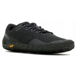 Buty sportowe damskie Merrel Vapro Glove 6. Czarne obuwie sportowe damskie Merrell, bez wzorów, do biegania. W wyprzedaży za 449.99 zł.
