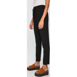 Silvian Heach - Spodnie. Legginsy damskie marki Silvian Heach. W wyprzedaży za 229.90 zł.