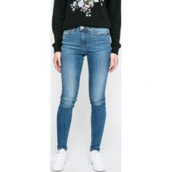 Noisy May - Jeansy Lucy. Jeansy damskie marki Noisy may. W wyprzedaży za 69.90 zł.