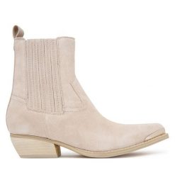 Kowbojki Guess. Brązowe botki damskie Guess, bez obcasa, na słupku, bez zapięcia. Za 839.99 zł.