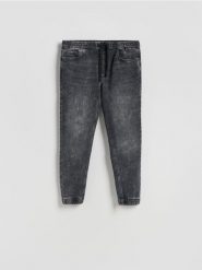 Jeansy jogger fit - szary. Szare jeansy męskie Reserved. Za 139.99 zł.