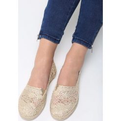 Złote Espadryle Love Me. Żółte espadryle damskie Born2be, w koronkowe wzory, z koronki. Za 39.99 zł.