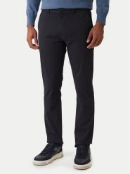 BOSS Chinosy 50547719 Czarny Slim Fit. Czarne eleganckie spodnie męskie Boss, m, bez wzorów, z syntetyku. Za 579.99 zł.