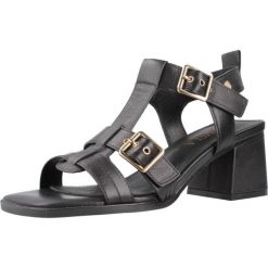 Sandały CARMELA 161629c Czarny. Czarne sandały damskie Carmela, bez wzorów, ze skóry, bez obcasa, bez zapięcia. Za 331.99 zł.