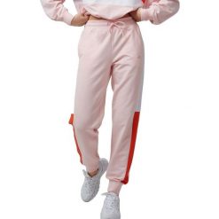 Spodnie damskie O'Neill Athleisure. Czerwone spodnie materiałowe damskie O'Neill, s, bez wzorów, z bawełny. Za 290.00 zł.