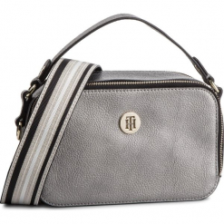 Torebka TOMMY HILFIGER - Cool Tommy Mini Trunk AW0AW06543 055. Szare torebki do ręki damskie Tommy Hilfiger, bez wzorów, ze skóry ekologicznej, klasyczne, bez dodatków. W wyprzedaży za 349.00 zł.