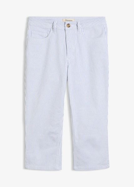 Jeansy rybaczki, średni stan. Białe jeansy damskie bonprix. Za 119.99 zł.