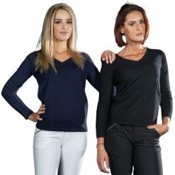 Damski sweter v-neck Flags&Cup Nostava. Niebieskie swetry damskie FLAGS&CUP, na zimę, bez wzorów, bez kołnierzyka, bez ramiączek, bez kaptura. Za 298.50 zł.