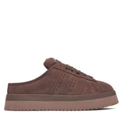 Śniegowce adidas. Brązowe śniegowce i trapery damskie Adidas. Za 569.99 zł.
