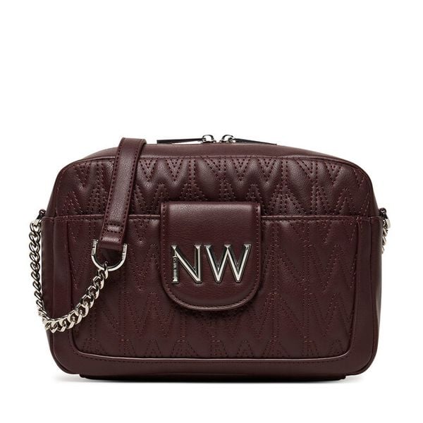 Torebka Nine West. Czerwone listonoszki damskie Nine West, bez wzorów, bez dodatków. Za 299.99 zł.