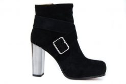 Botki Sca'viola 3W542 Suede Black, Czarny, Skóra naturalna - 40. Czarne botki damskie Sca'viola, na jesień, z materiału, klasyczne, bez obcasa, na obcasie, bez zapięcia. W wyprzedaży za 134.10 zł.