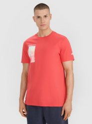 4F T-shirt regular z nadrukiem męski - czerwony S. Czerwone koszulki sportowe męskie 4f, m, bez wzorów, z bawełny, bez kołnierzyka, bez ramiączek. Za 59.99 zł.