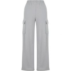 Damskie spodnie dresowe loose fit Urban Classics Light Terry. Szare spodnie dresowe damskie Urban Classics, bez wzorów, z bawełny. Za 171.50 zł.