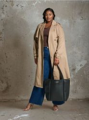 Torebka shopper z imitacji groszkowej skóry - czarny. Czarne torebki shopper damskie Sinsay, bez wzorów, ze skóry, bez dodatków. Za 59.99 zł.