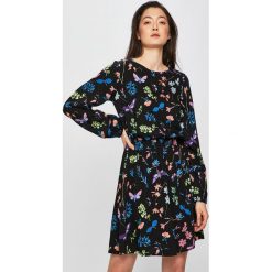 Medicine - Sukienka Sensual Preppy. Czarne sukienki damskie MEDICINE, l, bez wzorów, z materiału, casualowe, bez kołnierzyka, bez ramiączek. W wyprzedaży za 49.90 zł.