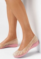 Fuksjowo-Białe Balerinki Thessona. Czerwone baleriny damskie Born2be, bez wzorów, z gumy, eleganckie, bez obcasa, na koturnie. Za 19.99 zł.