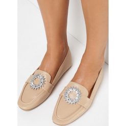Różowe Mokasyny Nanuli. Czerwone mokasyny damskie Born2be, eleganckie. Za 79.99 zł.