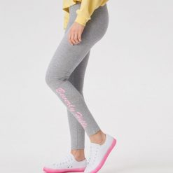 Bawełniane legginsy z nadrukiem - Jasny szary. Szare legginsy damskie Sinsay, l, bez wzorów, z bawełny. W wyprzedaży za 14.99 zł.