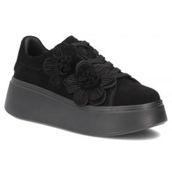 Skórzane sneakersy damskie na platformie z kwiatami zamszowe czarne Filippo DP8113. Czarne półbuty damskie Filippo, bez wzorów, ze skóry, sportowe, bez obcasa, na platformie, bez zapięcia. Za 229.99 zł.