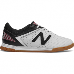 Halówki Junior Audazo 2.0 Strike IN - JSASIWR2. Buty sportowe chłopięce marki New Balance. W wyprzedaży za 129.99 zł.